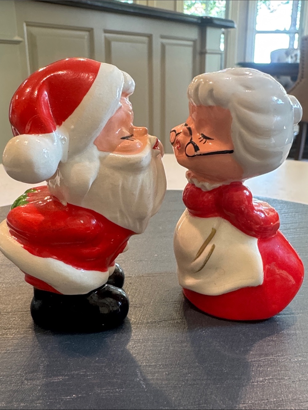 Vintage Kissing Santa and Mrs Clause Salt & Pepper Shakers